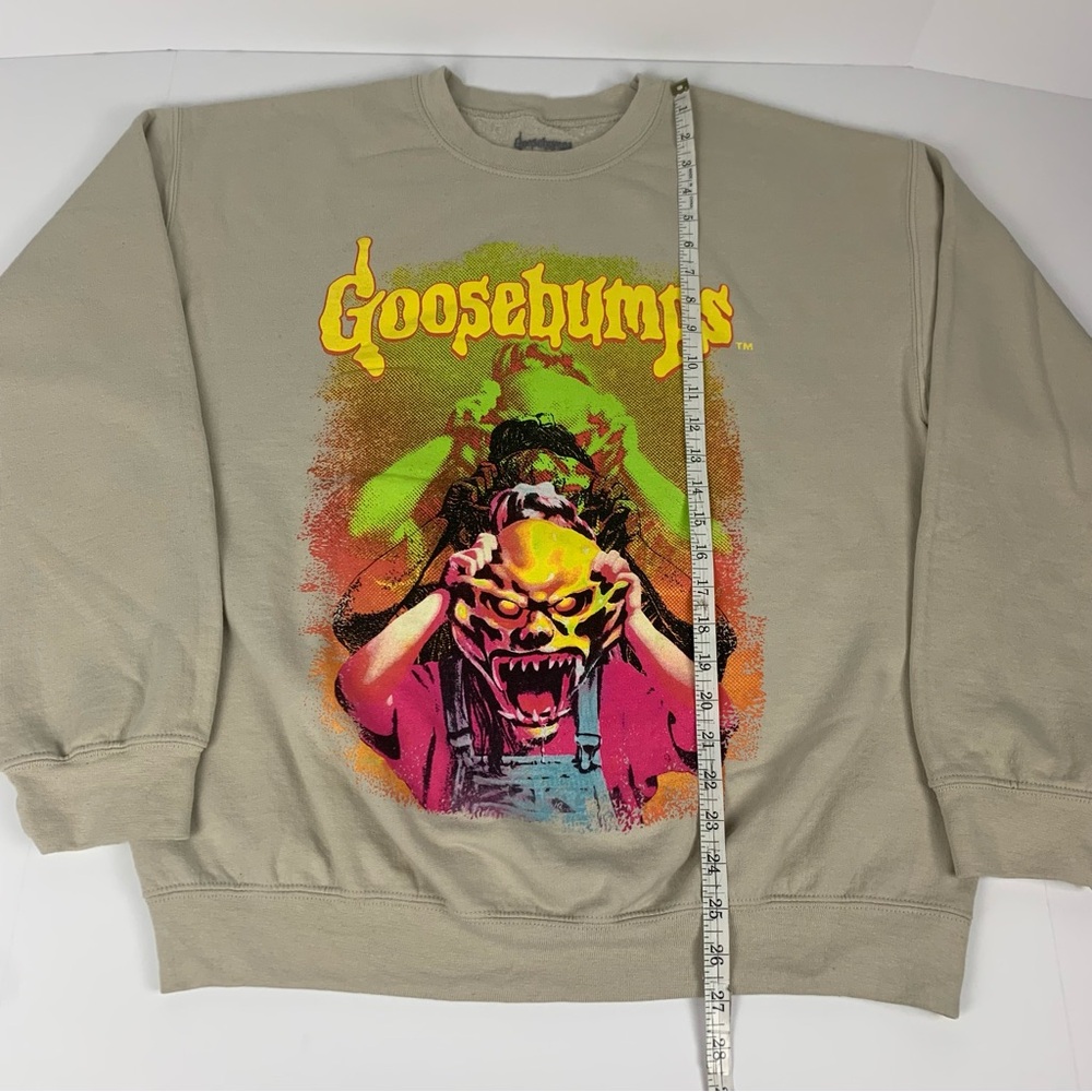 Goosebumps Crewneck Sweatshirt The Haunted Mask RL Stein Mens Size Medium - Picture 4 of 7